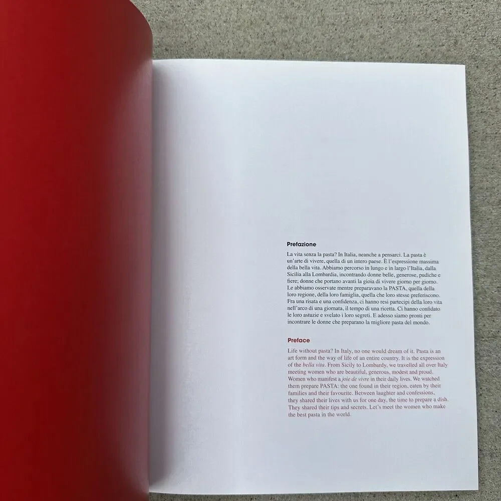Pasta Secrets of Italian Women‎ HC Book Recipes Photography English & Italian